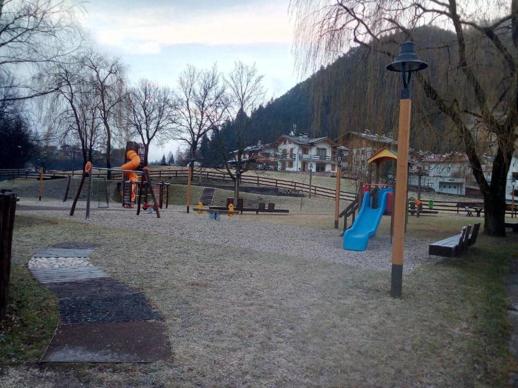 Casa Renzo - Dolomiti - Trentino Apartamento Mezzano Exterior foto
